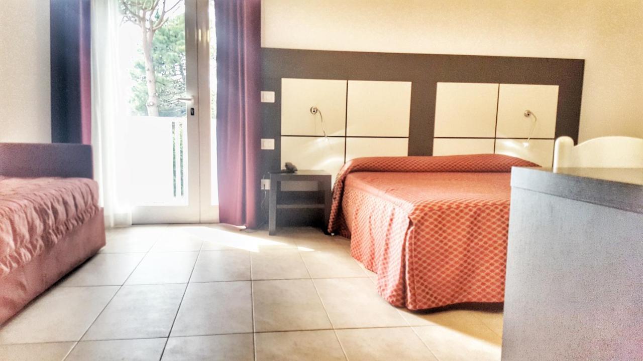 Hotel Alla Terrazza Bibione Exterior foto