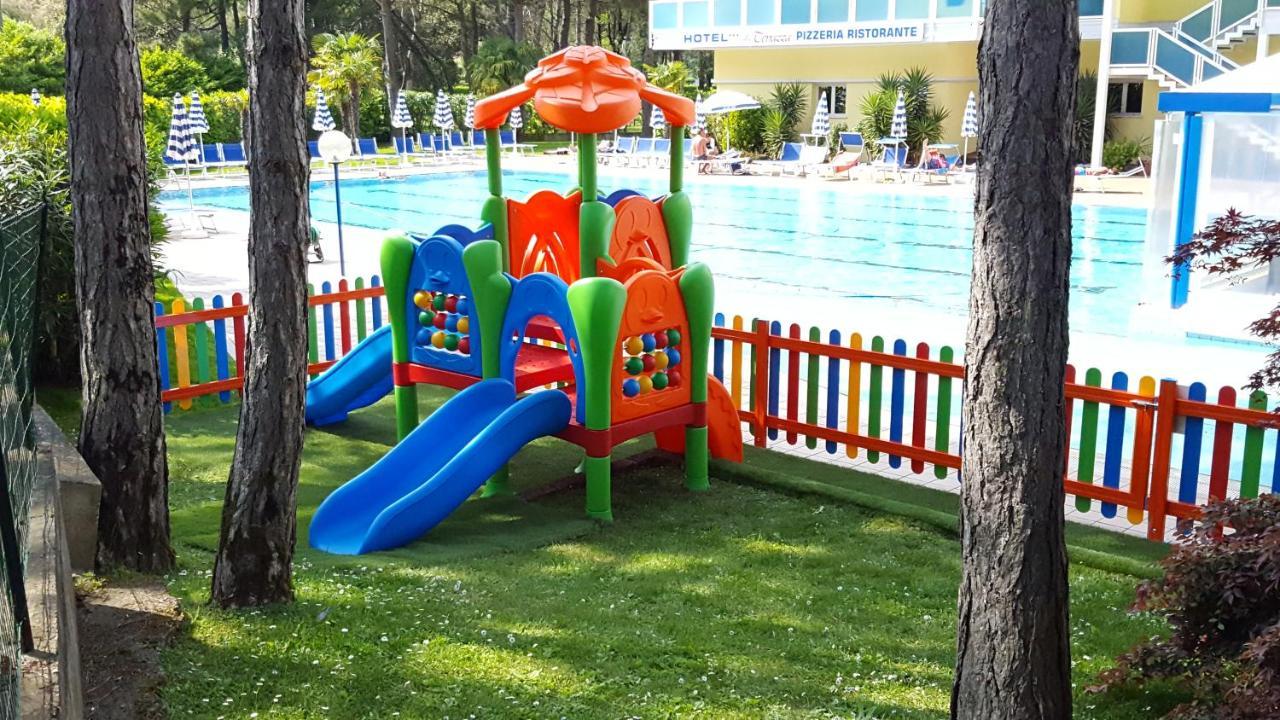 Hotel Alla Terrazza Bibione Exterior foto