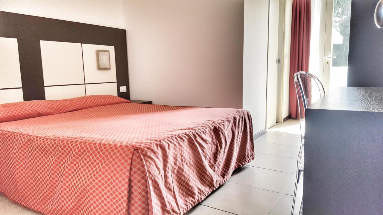 Hotel Alla Terrazza Bibione Exterior foto